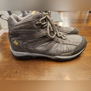 Columbia Hiking Athletic Shoes- Size 7.5- Women's